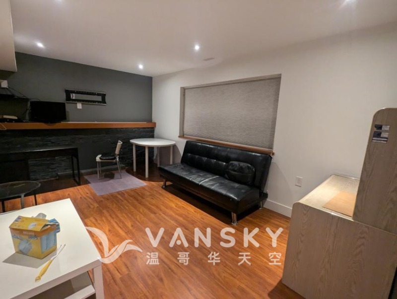 250212155806_home photoes2.jpg